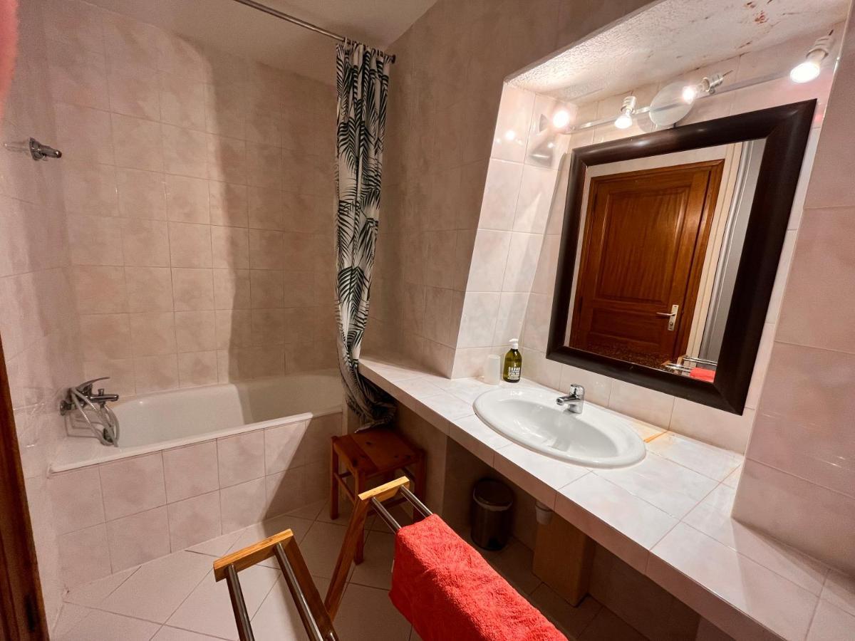 Appartement Spacieux En Face Du Port Calvi  Exterior foto